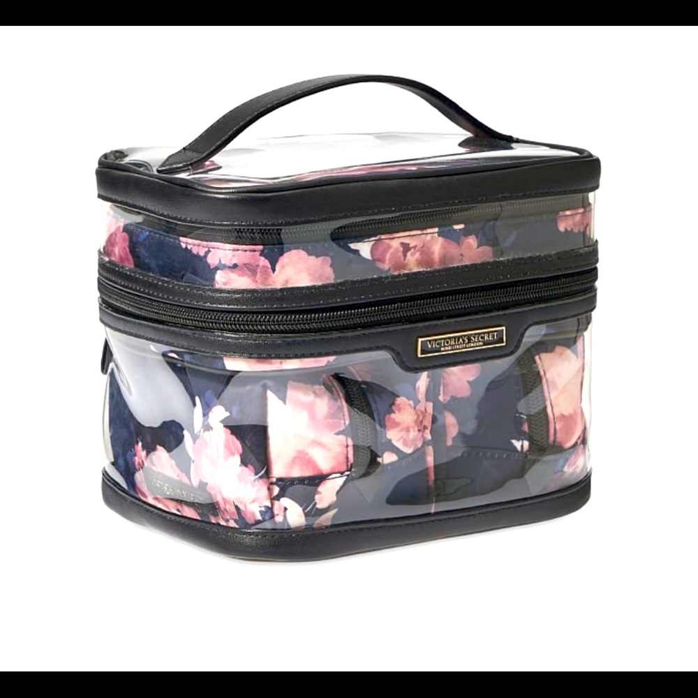 New🤩 VS Travel 4 in 1 Makeup Bag NWT🤩